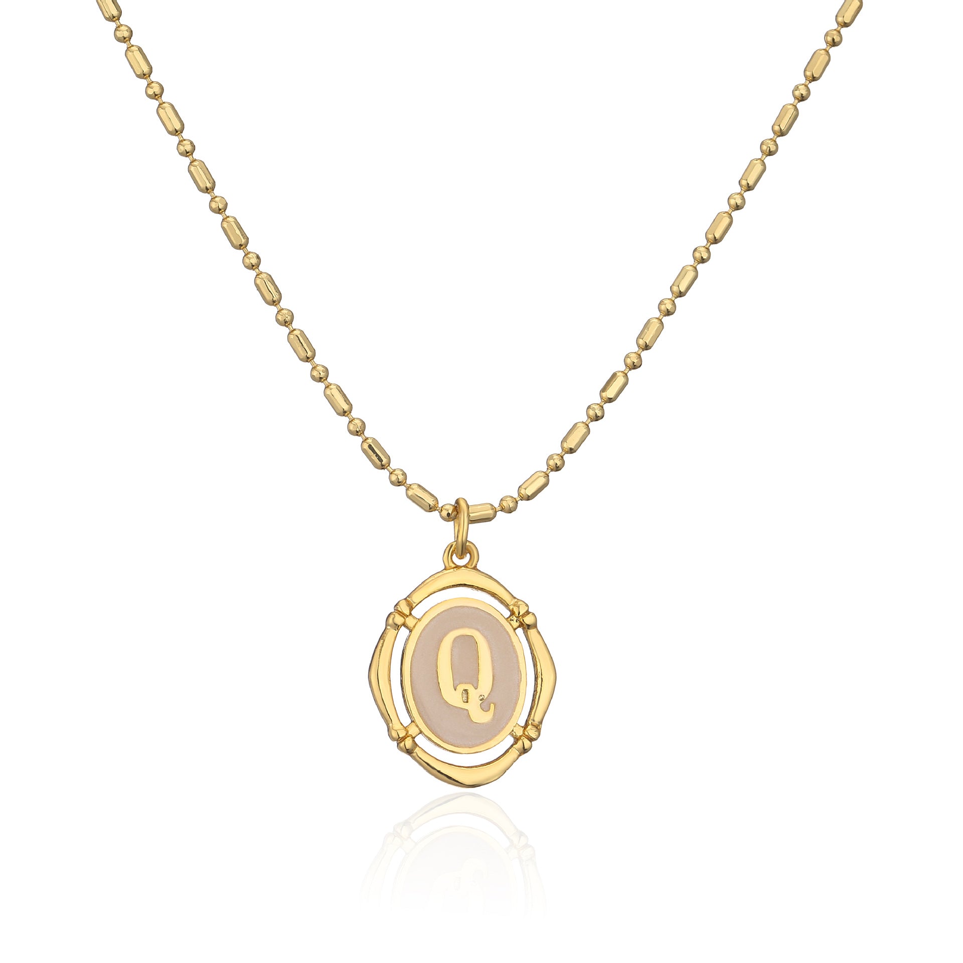 Venta al por mayor Cobre chapado en oro 26 collar con colgante de alfabeto inglés